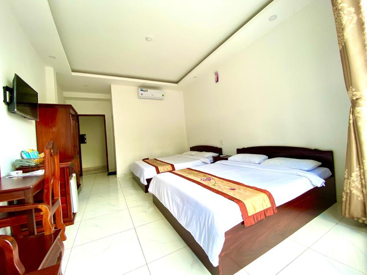 Phuong Nam Hotel Ap Tan An  Exteriör bild